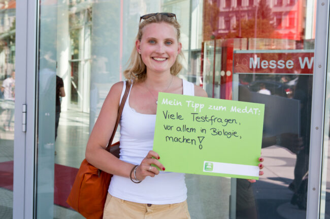 MedAT tipps aufnahmeprüfung aufnahmetest vorbereitungskurs infos viele testfragen vor allem in biologie machen